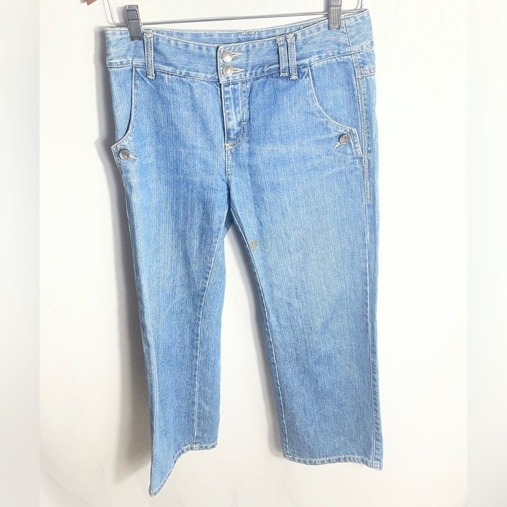 i.e. Relaxed Womens Capri Jeans Size 4 Light Wash Cotton Denim Cropped Pants